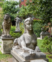 Statuary Elizabeth Street Garden